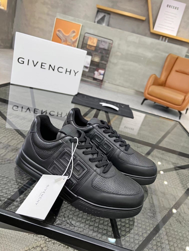 Givenchy Sneakers